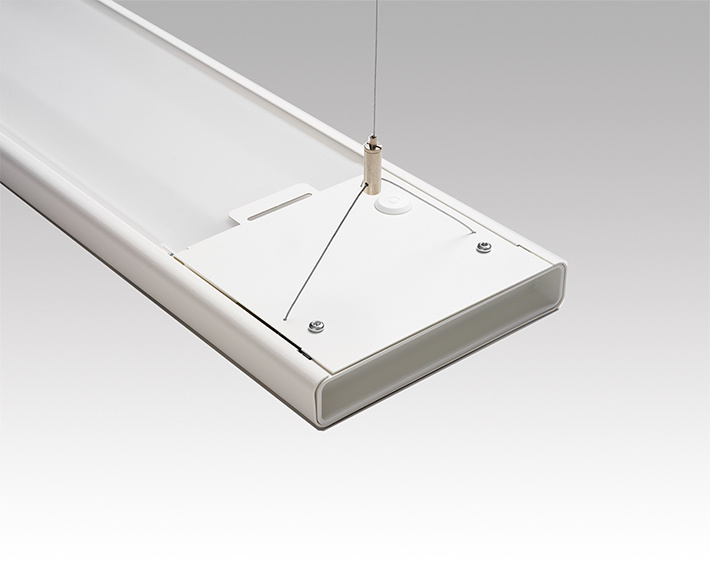 Suspension wire for ceiling fixture